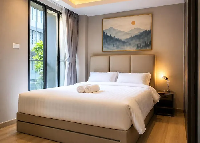 Rca Hub Pool And Massage In Thonglor 3*